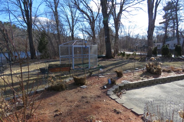 gardens - spring - straw - flowers